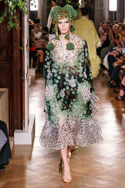 Look 7